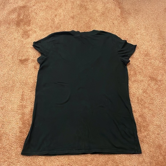 Women’s James Perse Made in USA black v-neck t-shirt - Picture 6 of 7